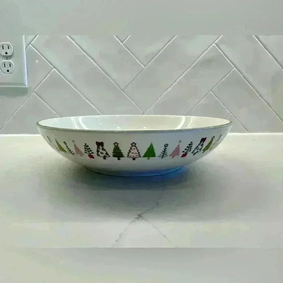 Hello Kitty Christmas Gingerbread House Ceramic Bowl 46oz // 6 AVAILABLE! - Picture 2 of 4